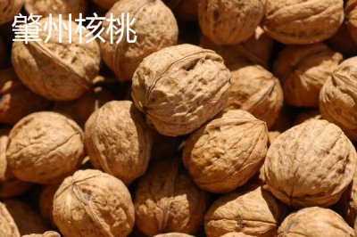 黑龍江大慶特產(chǎn)，是中國(guó)最大的石油石化基地