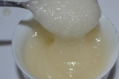 正宗苕子蜜的價格，一斤需要60-80元左右