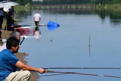 春季15到25度釣魚(yú)釣多深，適合在1米到2米之間垂釣