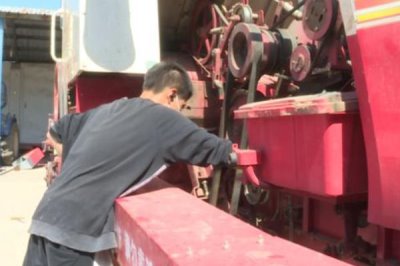 怎么保養(yǎng)小型收割機，主要做好各方面的檢查工作