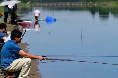 春季15到25度釣魚(yú)釣多深，適合在1米到2米之間垂釣