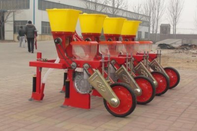 使用播種機(jī)要注意什么，播種時(shí)確保種子處于干燥狀態(tài)