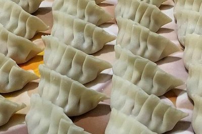 元旦節(jié)吃什么東西,包括年糕、湯圓、餃子等食品
