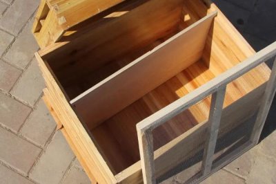 活框蜂箱介紹，可根據(jù)養(yǎng)蜂人的意愿自由調(diào)整