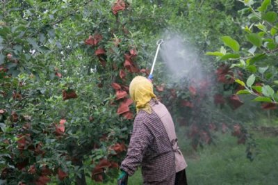生物農藥的簡介，是指利用生物活體或代謝產物去殺滅、抑制有害生物的制劑