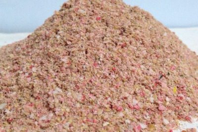 野釣鯽魚什么用什么商品餌料好，可選很多根據(jù)個(gè)人喜好來