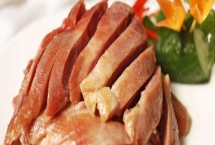 江蘇連云港的特產(chǎn)，紫菜為當(dāng)?shù)刂饕隹诋a(chǎn)品之一