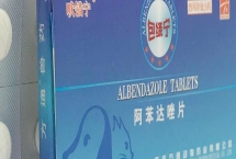 獸用阿苯達唑用法用量，應采取內(nèi)服的方式