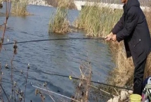 冬天釣鯽魚(yú)需要多長(zhǎng)的子線，需要考慮垂釣的水域深度