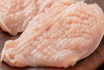 雞小胸肉和大胸肉的區(qū)別，位置、價格和脂肪含量均不同