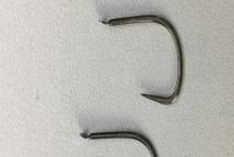 袖鉤是什么魚鉤，是為鯽魚等小型魚類設(shè)計(jì)的