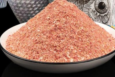 野釣鯽魚什么用什么商品餌料好，可選很多根據(jù)個(gè)人喜好來