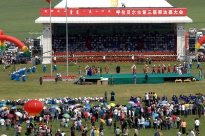 青海省格爾木市的特產(chǎn)，包括枸杞、釀皮、唐古拉牦牛等種類
