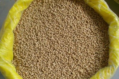怎么選購(gòu)和使用濃縮飼料，勤購(gòu)少買(mǎi)正確配制飼喂